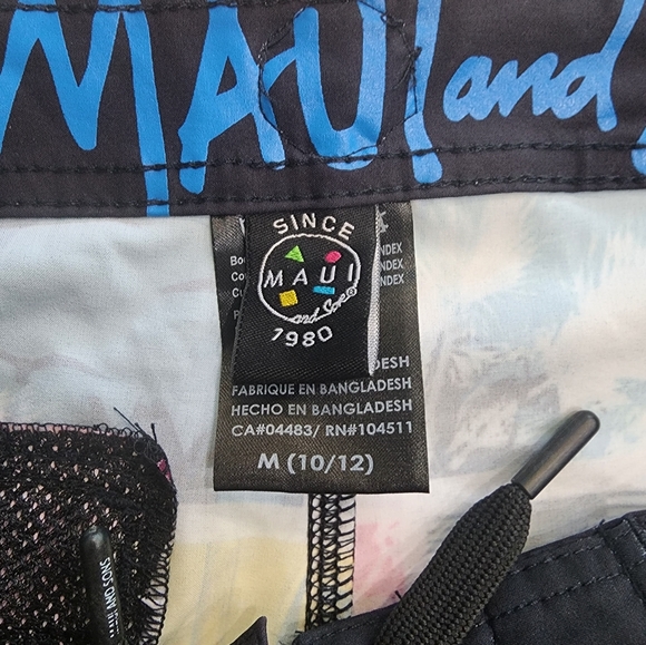 Boys youth Maui and Sons size 10/12 Swim shorts. NWT - Picture 2 of 4
